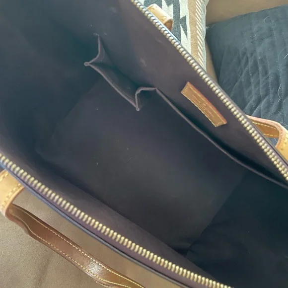 ⭐️ SOLD ⭐️ Louis Vuitton - Vernis Bellevue PM in Amarente - Picture 12 of 12